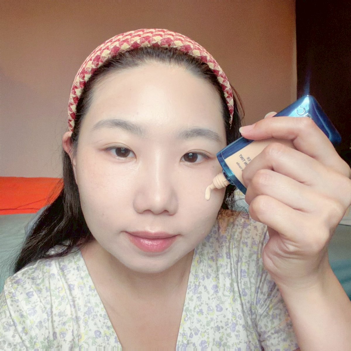 bowlchan's tweet photo. ซื้อตามโมเมพาเพลินก็คือไม่เคยผิดหวัง 🥰
พูดเลยว่า SkinTint ทำให้แต่งหน้าชิลล์ขึ้นเยอะ ใช้แค่นิ้วเกลี่ยยังได้ เนื้อเขาเบามาก ปาดแล้วไม่โป๊ะอะ ดูเป็นธรรมชาติฝุด นี่ชอบตรงที่แต่งหน้าไปพร้อมกับบำรุงผิวได้ในตัว ✨

#SKINTIFICTH #SKINTIFICSkinTint #รีวิวตามใจเจ้ https://t.co/GuzqQcPLR7
