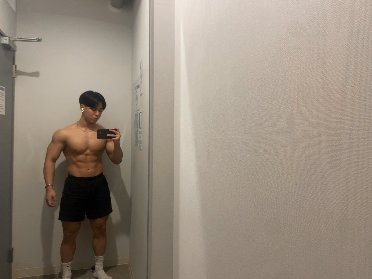 ryufitness1212's tweet photo. 疲れた🥱 https://t.co/8puYYlGr9A