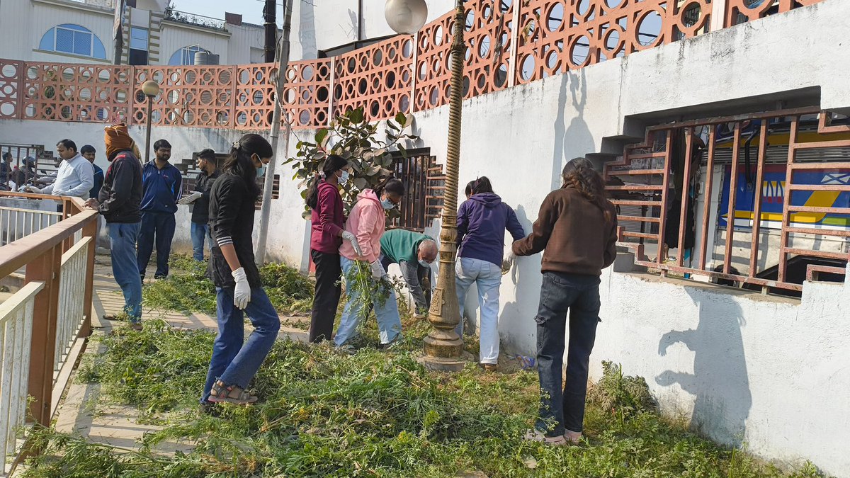 सप्ताह- तीसरा, स्थान- टिकुलीपर तालाब, बिहार शरीफ 
PRAYAS (Promoting Regular Awareness for Your Action in Society) अभियान
प्रत्येक रविवार को 1 घंटा सामुदायिक कार्य करने की अपील।
PRAYAS निरंतर जारी है।
<a href="/NitishKumar/">Nitish Kumar</a> <a href="/dmnalanda/">जिला प्रशासन नालन्दा</a> <a href="/Nalanda_index/">The Nalanda Index</a> <a href="/BiharSharif_NN/">Bihar Sharif Municipal Corporation</a>