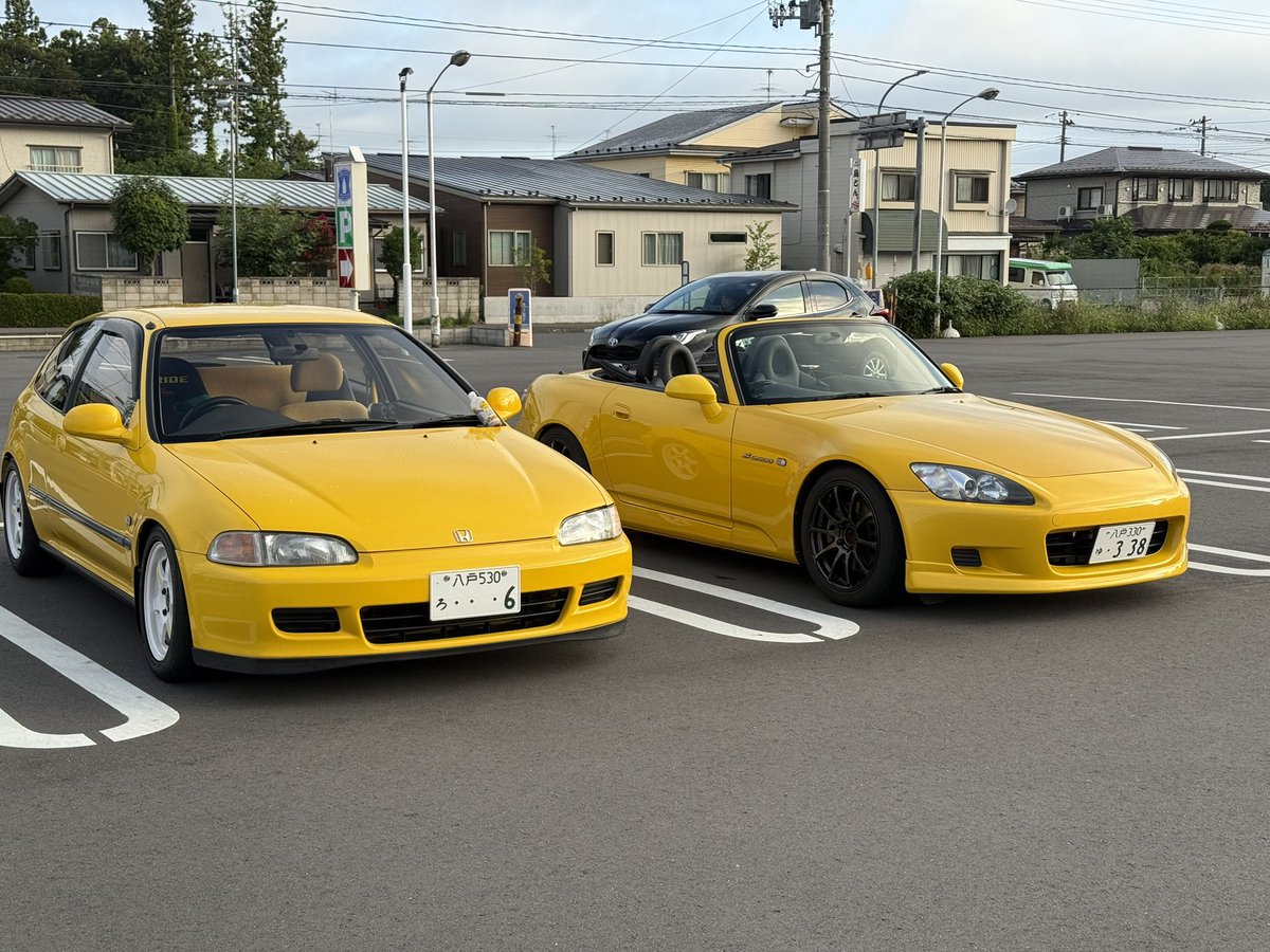 derooodero's tweet photo. #あなたの愛車は何色の何

ビートと同じ黄色（カーニバルイエロー）
何故か出始めの約一年しかない色です。 https://t.co/VHq73mZgqv