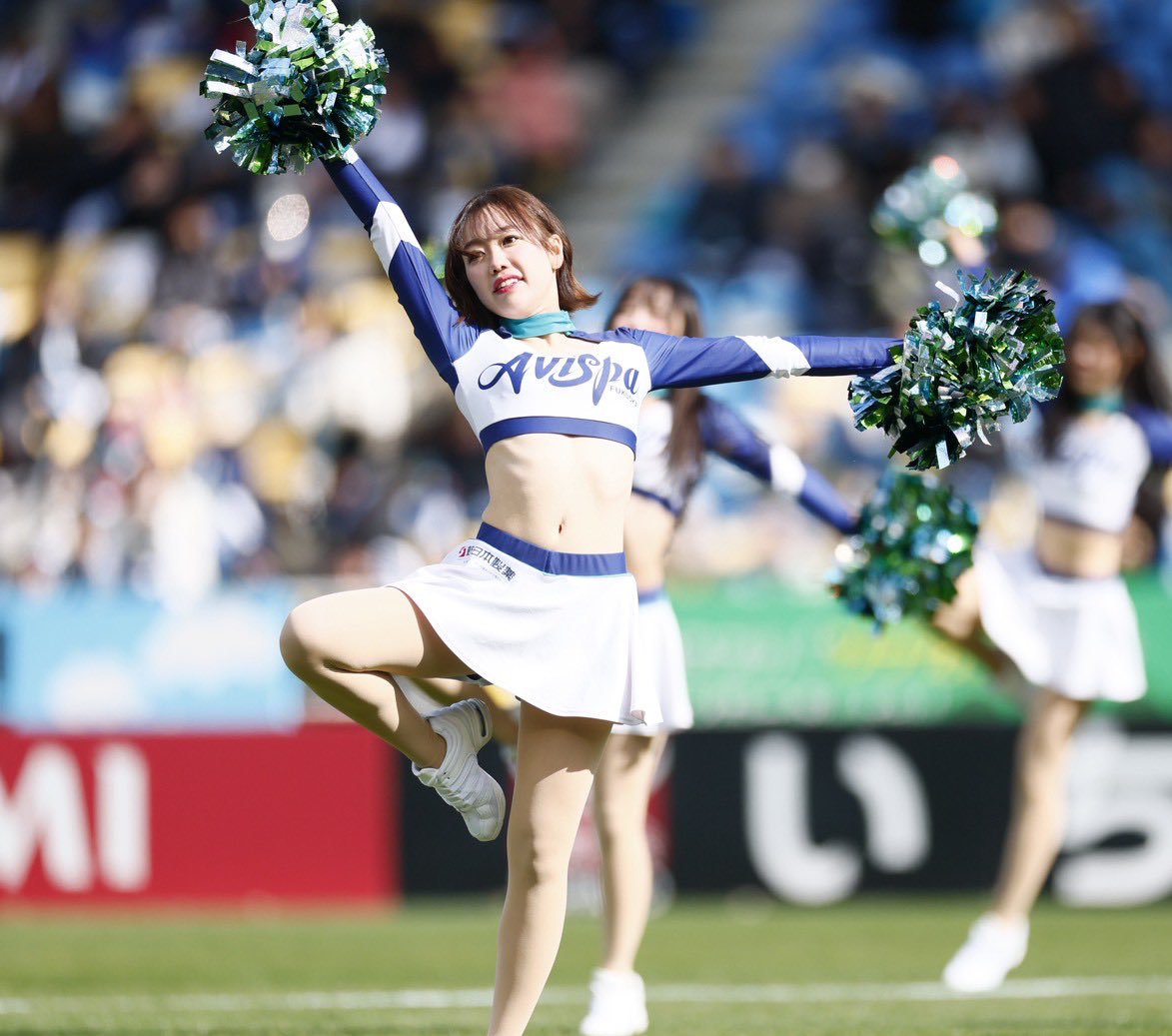 RFC- official tweet media