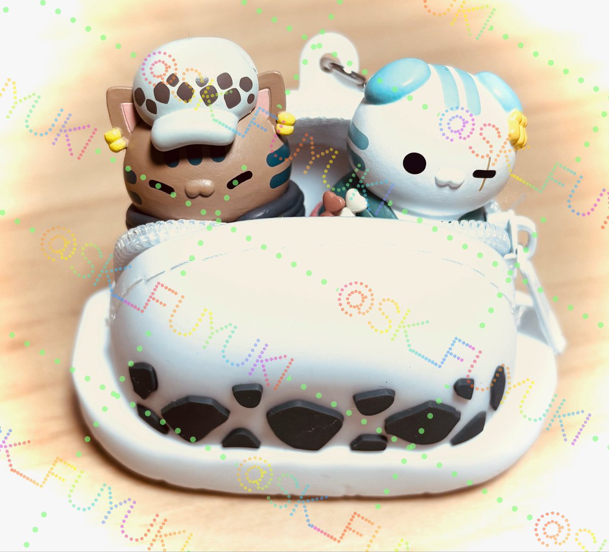 カフェで食べたものとグッズ
可愛いけど小さくて何入れるか悩んだのでとりあえず🐈