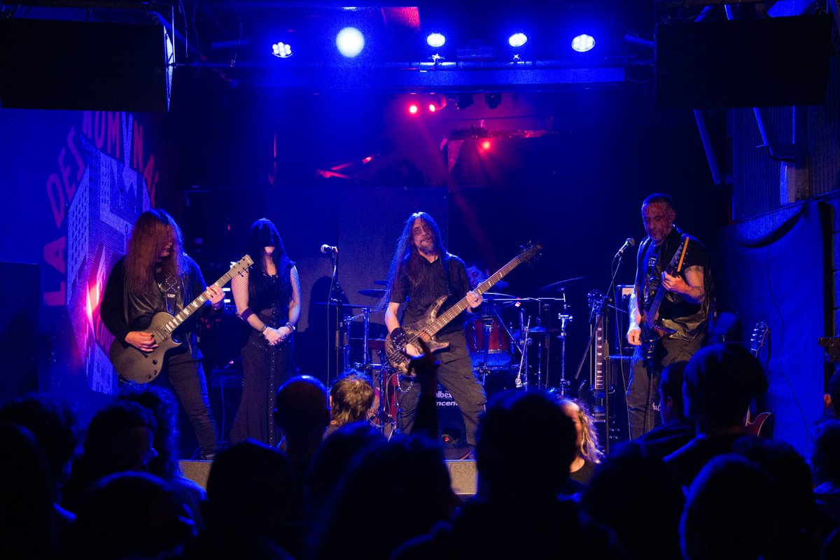 Bodega Carol tweet media