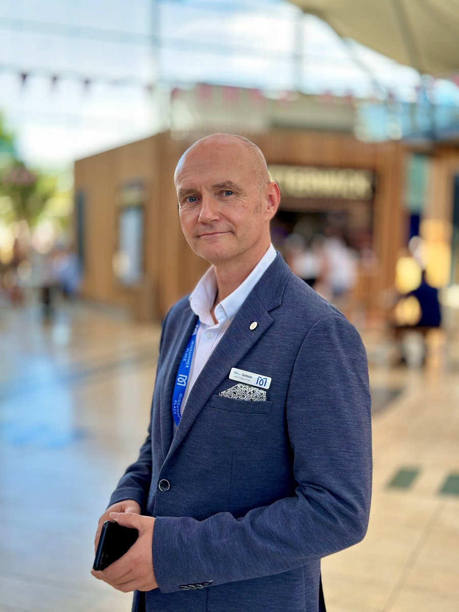 Midsummer Place tweet media