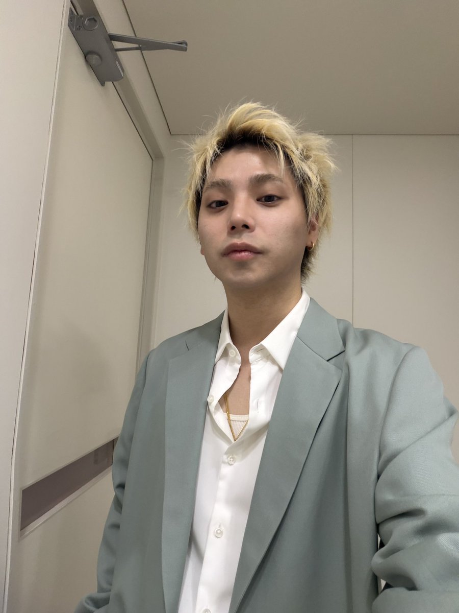senjuKqnnonXD's tweet photo. 対談日 https://t.co/hmk2Tn5cMD