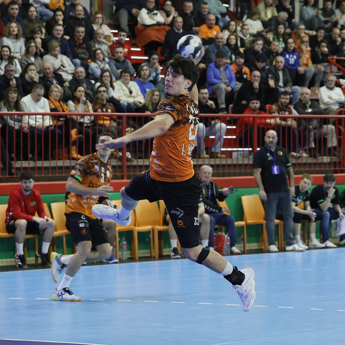 Bathco Balonmano Torrelavega tweet media