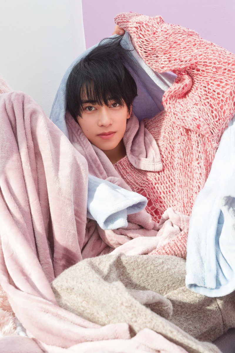 即購入⭕️☪️✨おまけ付き❣️GAS！本島純政♡雑誌２冊その他特典抜けなし‼️ 中国雑誌 その他 娯楽・エンタメ 『GAS蓋斯日誌 2025年A版（本島純政