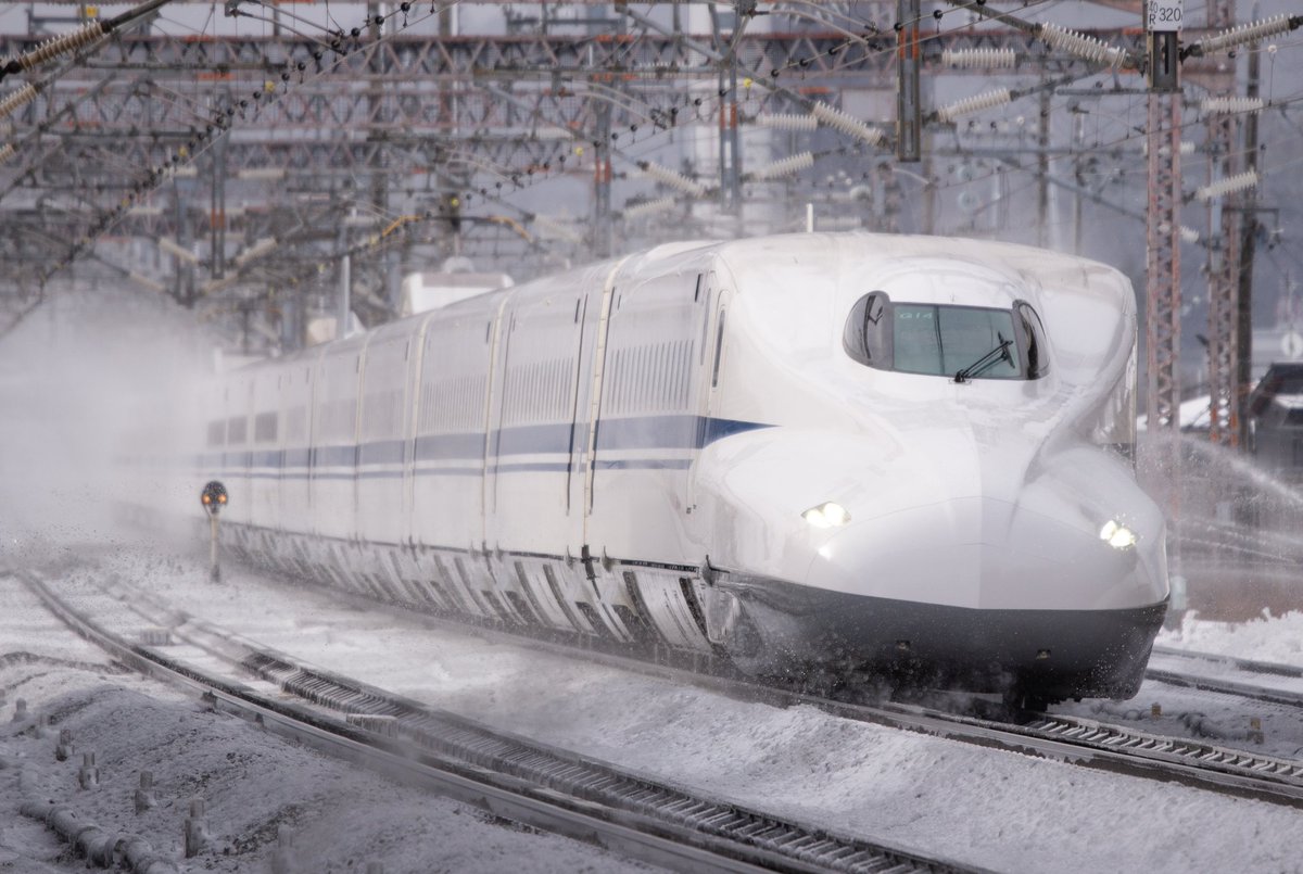 ef80_39's tweet photo. 出張侍、大阪へ。
戻りついでに米原途中下車。
新幹線としらさぎ撮ってきました。
雪は昼には無くなってしまいました…。 https://t.co/MXKo2oq1jP