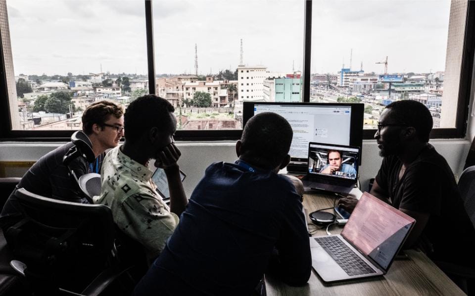 Emiltechshow's tweet image. Andela trains Nigerian developers who now build software for Netflix, Microsoft &amp;amp; more. African talent leading globally. 

Celebrating this brilliance because AFRICA CODES FOR THE WORLD. 

 @Emiltechshow

 #Andela #TechTalent #AfricanDevelopers #AfricaCodesForTheWorld