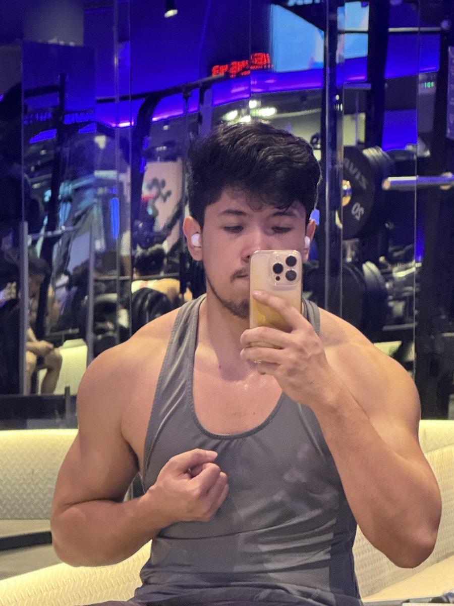 Steve ♈ tweet media