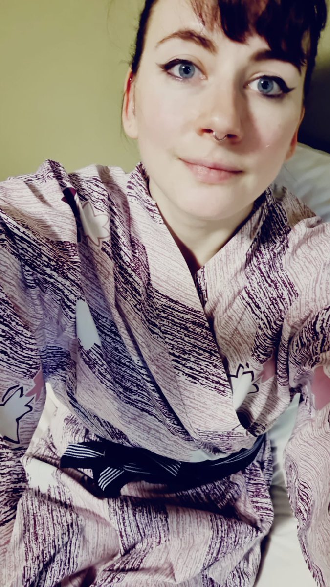 Ash May (If you ask nicely 💕) tweet media