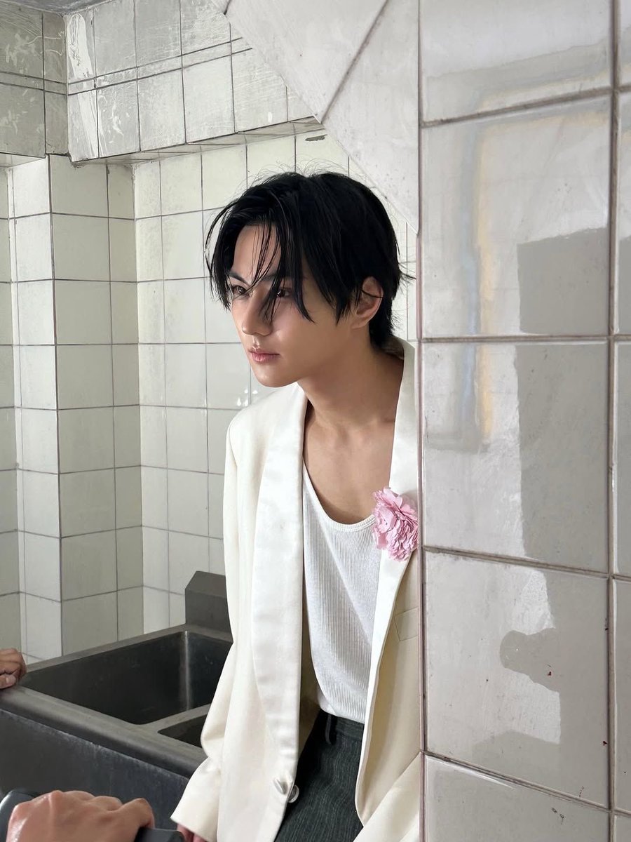 wonzdiary's tweet image. jungwon birthday giveaway 🐈
2️⃣ winners : ₱100 gcash

✴︎ FOLLOW, like &amp;amp; rt post 
✴︎ rt posts ⬇️
✴︎ reply tags + @wonzdiary

DEAREST SEASON OF JUNGWON
#23WONdrousSeasons #HAPPY_JUNGWON_DAY #사랑이란_꽃말처럼_정원을_가득채워 #JUNGWON #엔하이픈_정원 @ENHYPEN_members @ENHYPEN