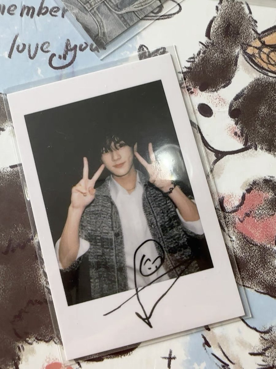 wonzdiary's tweet image. jungwon birthday giveaway 🐈
2️⃣ winners : ₱100 gcash

✴︎ FOLLOW, like &amp;amp; rt post 
✴︎ rt posts ⬇️
✴︎ reply tags + @wonzdiary

DEAREST SEASON OF JUNGWON
#23WONdrousSeasons #HAPPY_JUNGWON_DAY #사랑이란_꽃말처럼_정원을_가득채워 #JUNGWON #엔하이픈_정원 @ENHYPEN_members @ENHYPEN