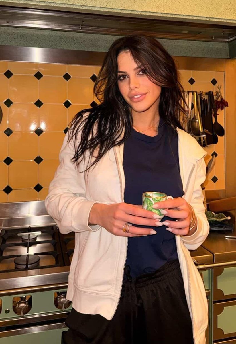 Buongiorno 
Buon lunedì a tutti ☕️🤍
#fiorde