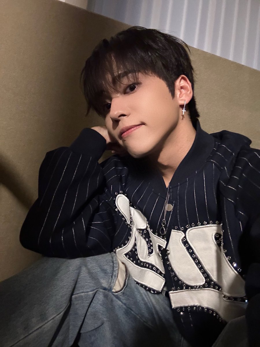 모찌 앙 다문 일자입이 그냥 아빠 유전자임