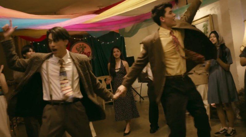 that one single uncle and his suspiciously close friend in old family photos
#OnlyFriendsDreamOn