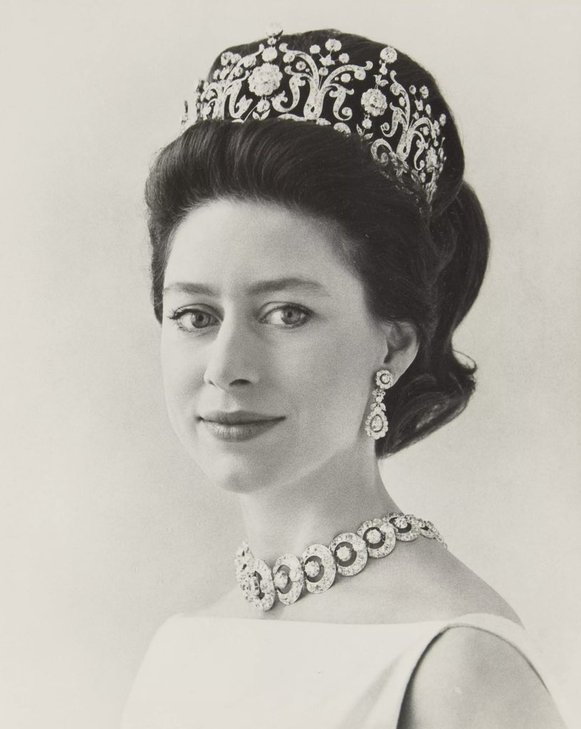 old royalty👑 tweet media