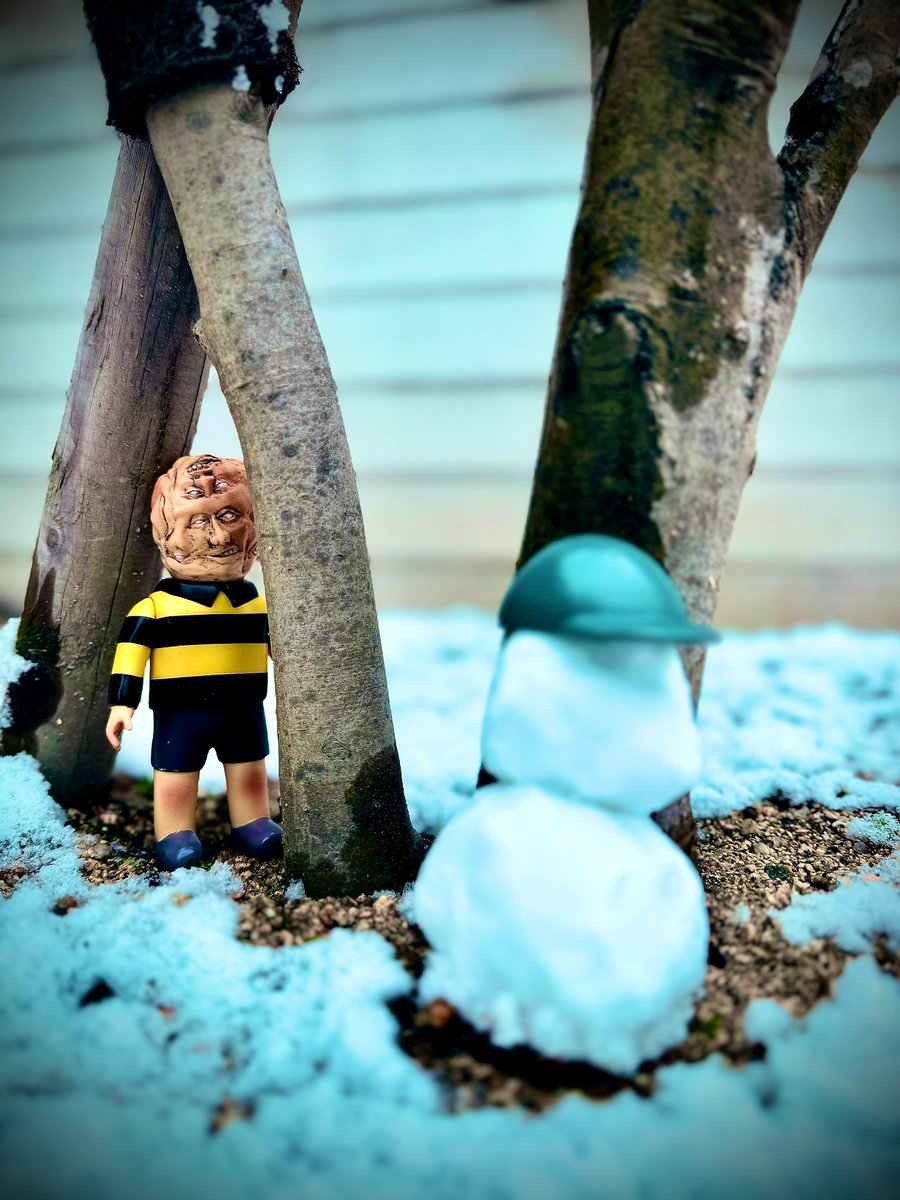 彼は笠地蔵を期待している。

#暗黒エンターテイメント
#ソフビ
#sofvi