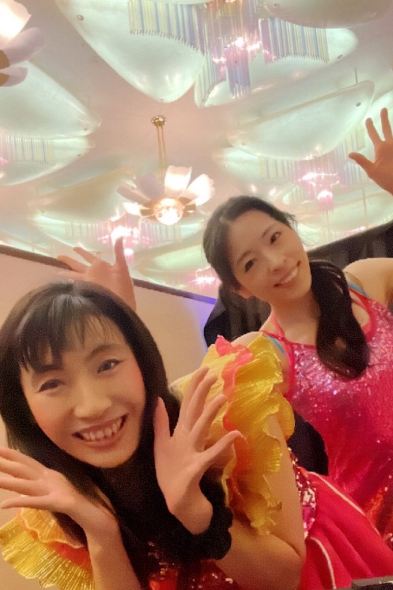 arakitomoe's tweet photo. 佐賀でイリュージョンマジックショーでした。
ご覧いただいた皆様、お世話になった皆様、ありがとうございました😊
大忙しな2月、全国各地で頑張ってくれるダンサーのかれんさんに感謝です。

#イリュージョンマジック 
#女性マジシャン 
#余興
#佐賀 https://t.co/9N5t2rNYAU
