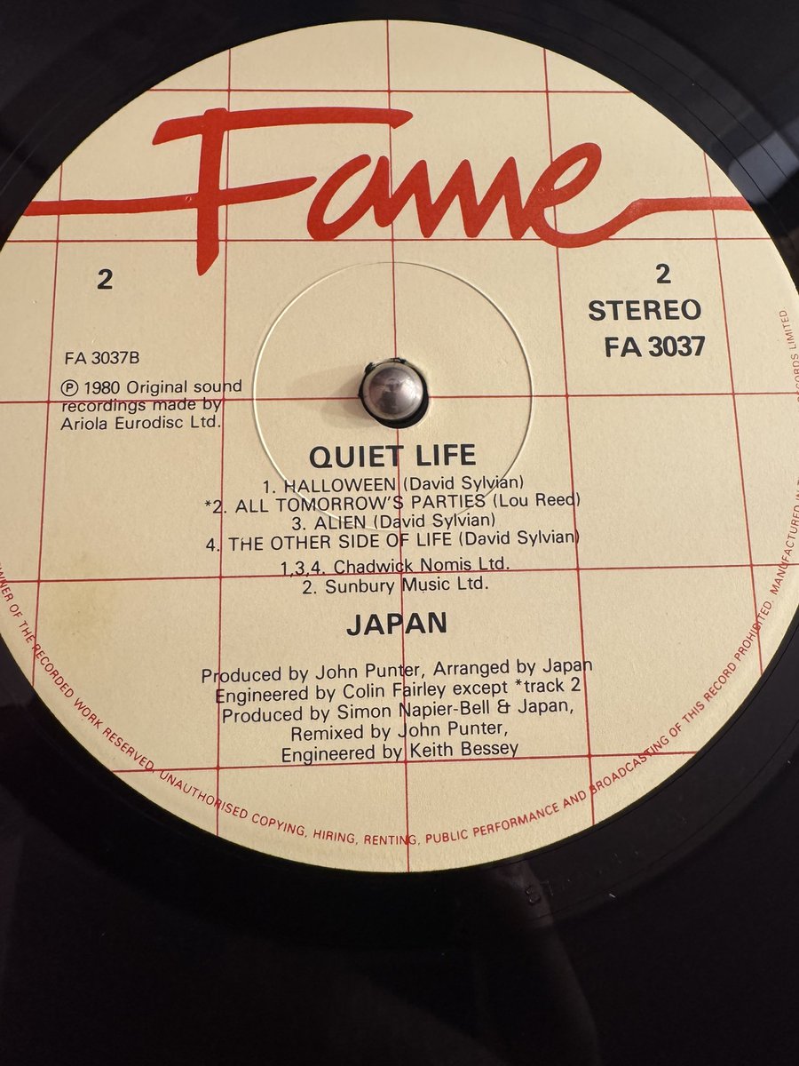 lee0969's tweet image. On this day in 1982 No 53 UK Album Chart Japan “Quiet Life” IMHO a masterpiece from start to finish. A very difficult choice but I’ll choose “The Other Side Of Life” how about you? #1980s #Japan #DavidSylvian @jillwebb2005 @nikidoog @Carolyn_on_x  @FatOldAnarchist @brunstead