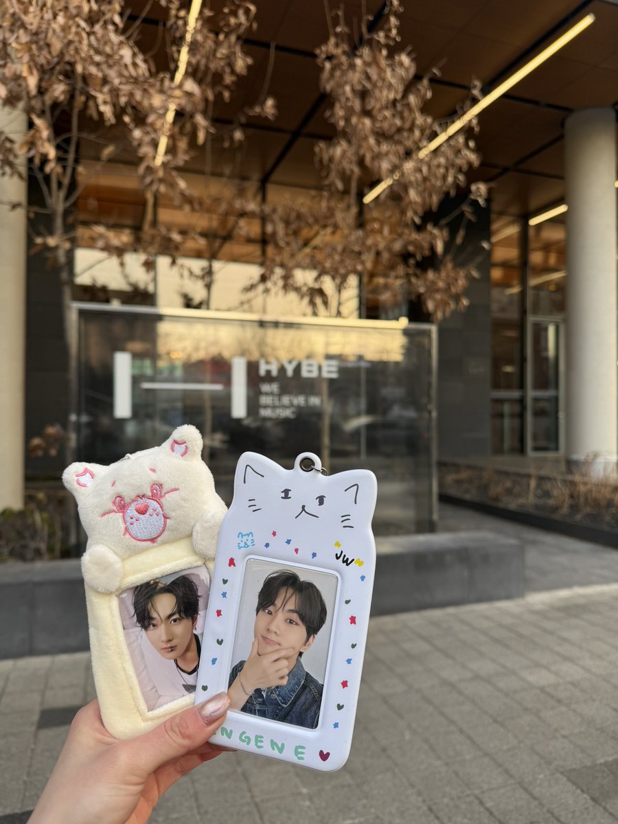 あーうぉん tweet media