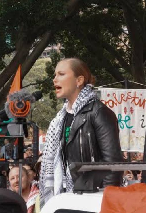 David Hollyoake tweet media