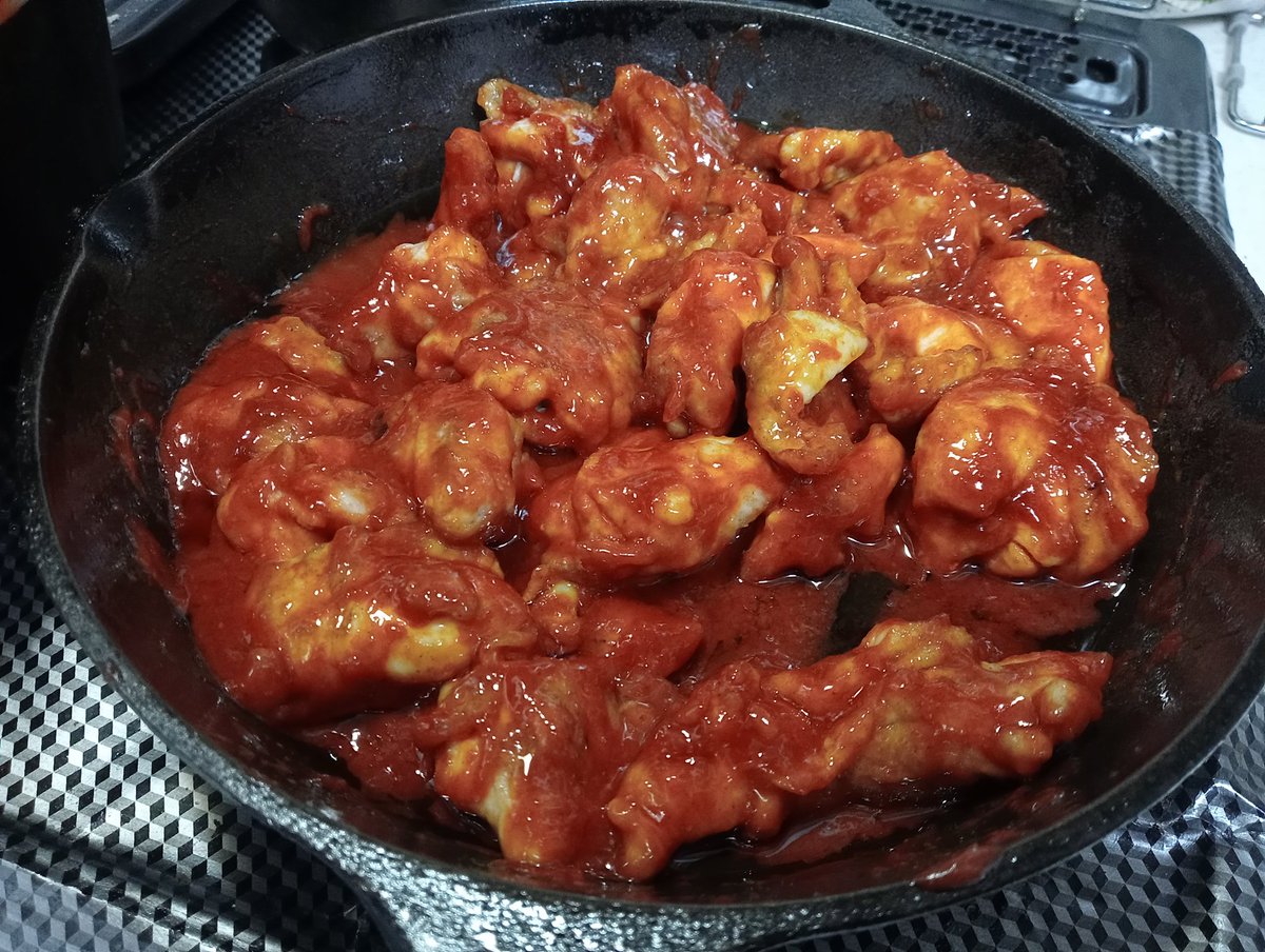 よく分からないですけど、ヤンニョムチキンできた。