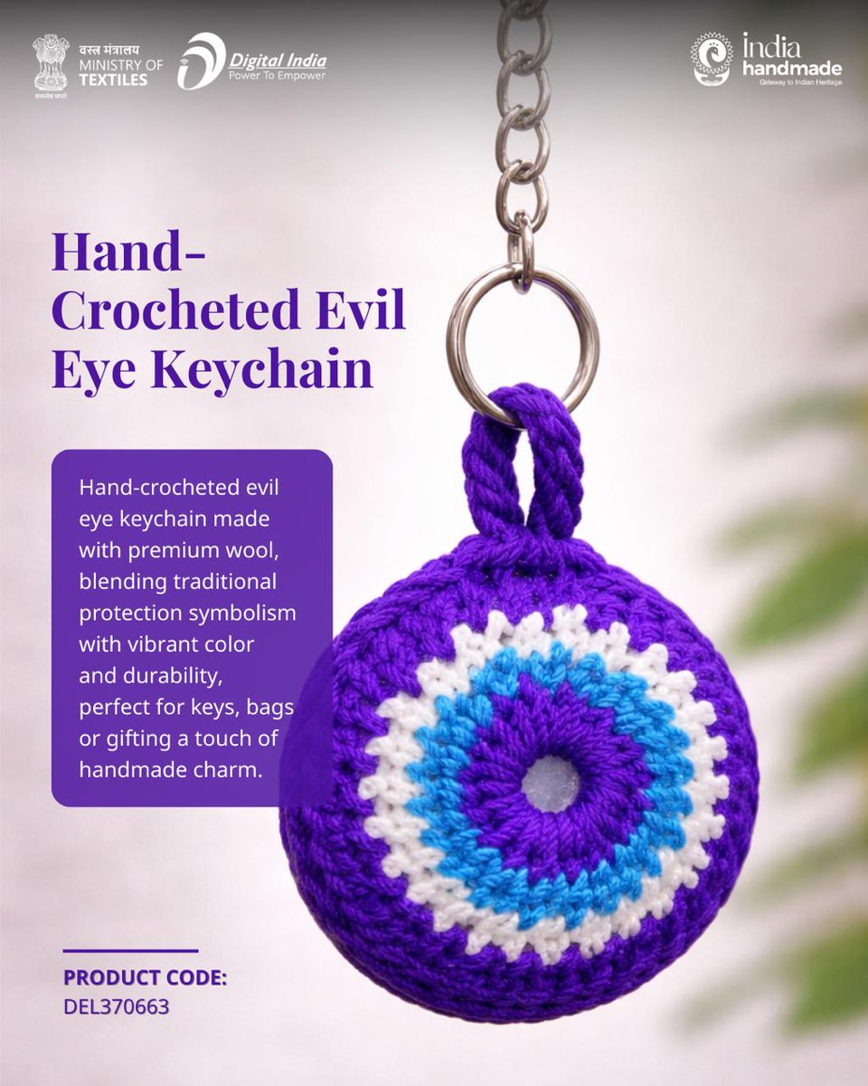 Indiahandmade_'s tweet image. Carry protection &amp;amp; positivity ✨🧿 Hand-crocheted evil eye keychain in vibrant blues, purples &amp;amp; white—lightweight, durable &amp;amp; perfect for keys or bags 💙

✨ Explore. Support. Empower.  #Indiahandmade #SupportArtisans #HandloomIndia #VocalForLocal #MadeInIndia #CraftsOfIndia