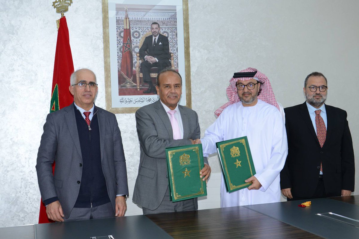 PremierHassan's tweet photo. جامعة الحسن الأول توقّع مذكرة تفاهم مع مجلس إدارة OWS للتدريب والاستثمار في إطار تعزيز التعاون الأكاديمي والانفتاح على محيطها المهني والدولي و تستعد الجامعة للمشاركة خلال شهر أبريل المقبل في المؤتمر الدولي السابع للاقتصاد والاستثمار الرقمي. https://t.co/ESmyStbMtg