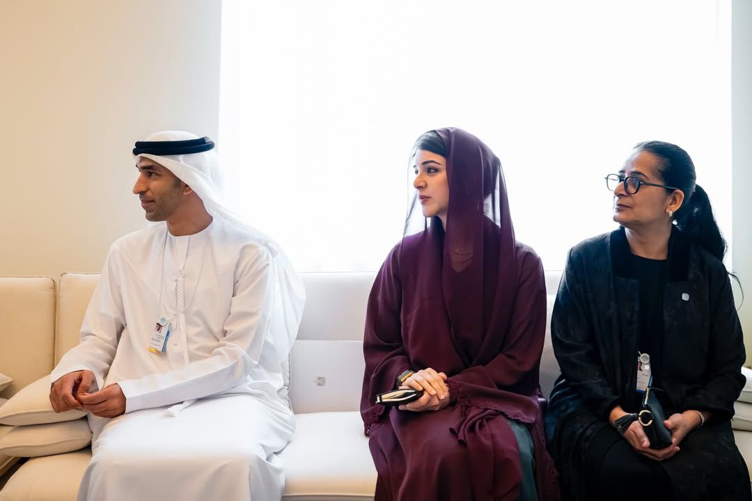 التقى صاحب السمو الشيخ محمد بن زايد آل نهيان، رئيس الدولة “رعاه الله”، معالي إيفيكا سيلينا، رئيسة وزراء جمهورية لاتفيا، على هامش القمة العالمية للحكومات 2026، حيث جرى بحث سبل تعزيز التعاون الثنائي في مجالات الاقتصاد والابتكار والرعاية الصحية، إلى جانب تبادل وجهات النظر حول مسارات