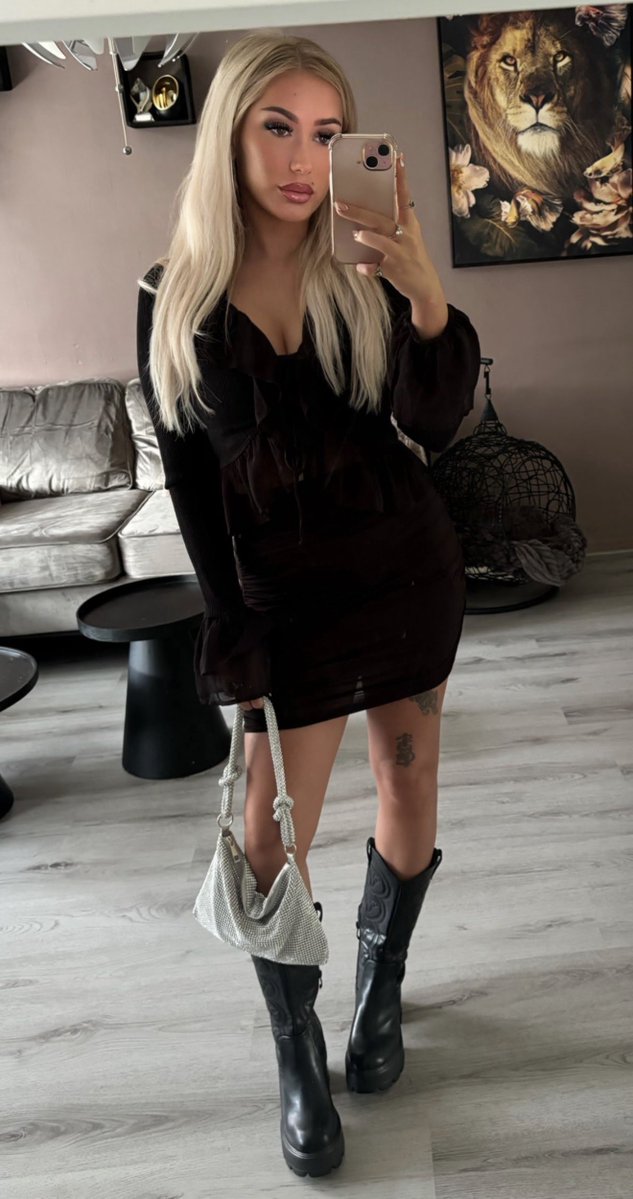 FindomCEO's tweet image. morning piglets