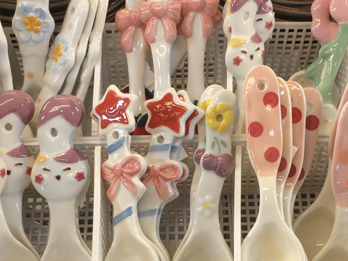 d0n9ramii's tweet image. 나 성수 걸어가다가 이곳을 자만추 ,, 해서 정신 놓은 채로 구경하다가 그릇 구매함 🥹🤍진짜 저렴하고 예쁜거 너무 많아요 ㅠㅅㅠ (!!!!