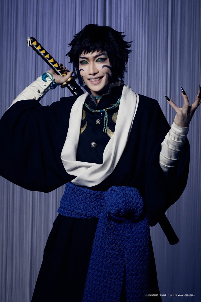 oricon's tweet photo. 舞台『鬼滅の刃』新作
追加キャスト発表❗️
⠀
童磨：浦井健治
獪岳：一色洋平
https://t.co/gkahL1UJM9
⠀
炭治郎：阪本奨悟、髙橋颯
禰豆子：髙橋かれん
善逸：植田圭輔
伊之助：佐藤祐吾
不死川玄弥：内海太一
栗花落カナヲ：井手柚花
冨岡義��：高橋駿一
宇髄天元：辻凌志朗
時透無一郎：下村未空
胡蝶しのぶ：門山葉子
甘露寺蜜璃：川崎愛香里
伊黒小芭内：宮本弘佑
不死川実弥：前田隆太朗
悲鳴嶼行冥：チャンヘ
珠世：舞羽美海
愈史郎：佐藤永典
産屋敷耀哉：廣瀬智紀
鬼舞辻󠄀無惨：佐々木喜英