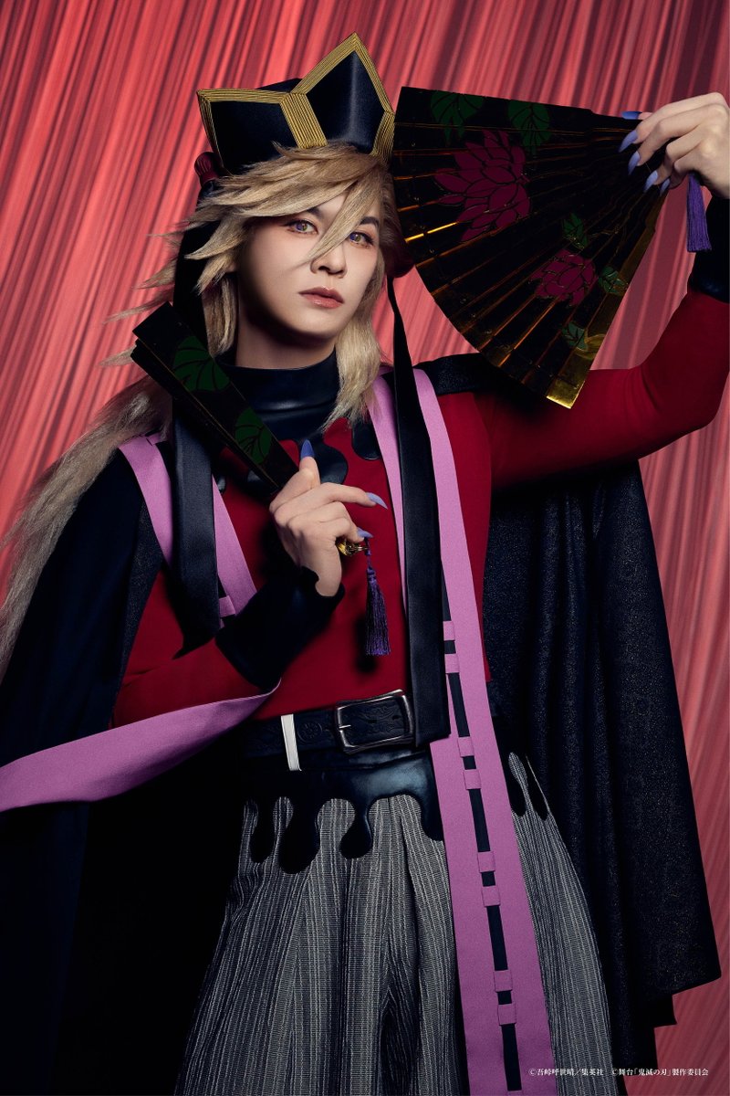 oricon's tweet photo. 舞台『鬼滅の刃』新作
追加キャスト発表❗️
⠀
童磨：浦井健治
獪岳：一色洋平
https://t.co/gkahL1UJM9
⠀
炭治郎：阪本奨悟、髙橋颯
禰豆子：髙橋かれん
善逸：植田圭輔
伊之助：佐藤祐吾
不死川玄弥：内海太一
栗花落カナヲ：井手柚花
冨岡義��：高橋駿一
宇髄天元：辻凌志朗
時透無一郎：下村未空
胡蝶しのぶ：門山葉子
甘露寺蜜璃：川崎愛香里
伊黒小芭内：宮本弘佑
不死川実弥：前田隆太朗
悲鳴嶼行冥：チャンヘ
珠世：舞羽美海
愈史郎：佐藤永典
産屋敷耀哉：廣瀬智紀
鬼舞辻󠄀無惨：佐々木喜英