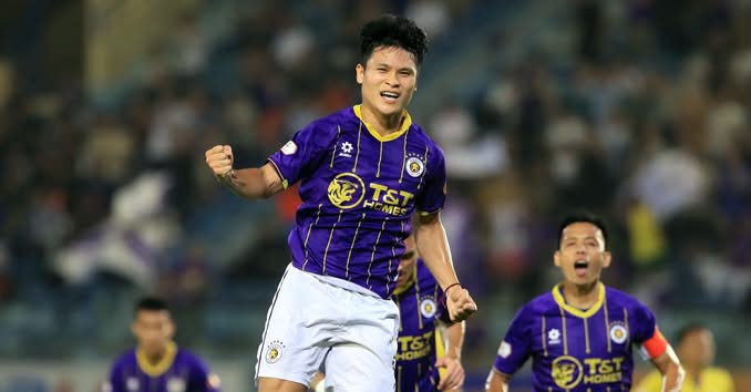 HongMinh779759's tweet photo. Mời bạn đọc theo dõi trực tuyến trận đấu giữa CLB Hà Nội với Hải Phòng vào lúc 19h15 ngày 7-2 . https://t.co/Rb1RRedzQ9