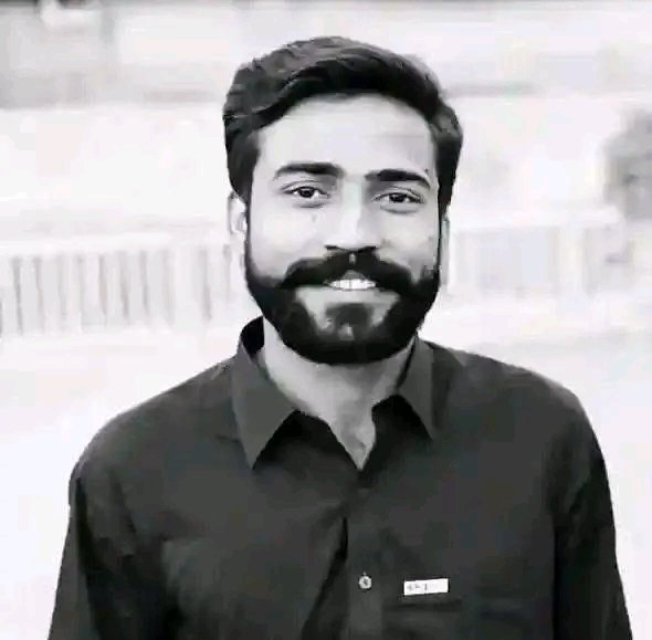 سڀاڻي 10 فيبروري تي جساف ضلعي سنڌ يونيورسٽي جي اڳوڻي سيڪريٽري شهيد فياض ڪورائي جي سالگرهه جو ڏينهن آهي

جيئي سنڌ اسٽوڊنٽس فيڊريشن پاران شهيد فياض ڪورائي جي سالگرهه جي مناسبت سان سڄي سنڌ ۾ شاندار پروگرامن جو اعلان ڪيو وڃي ٿو.

facebook.com/share/p/1AJ7Bn…

جيئي سنڌ اسٽوڊنٽس فيڊريشن