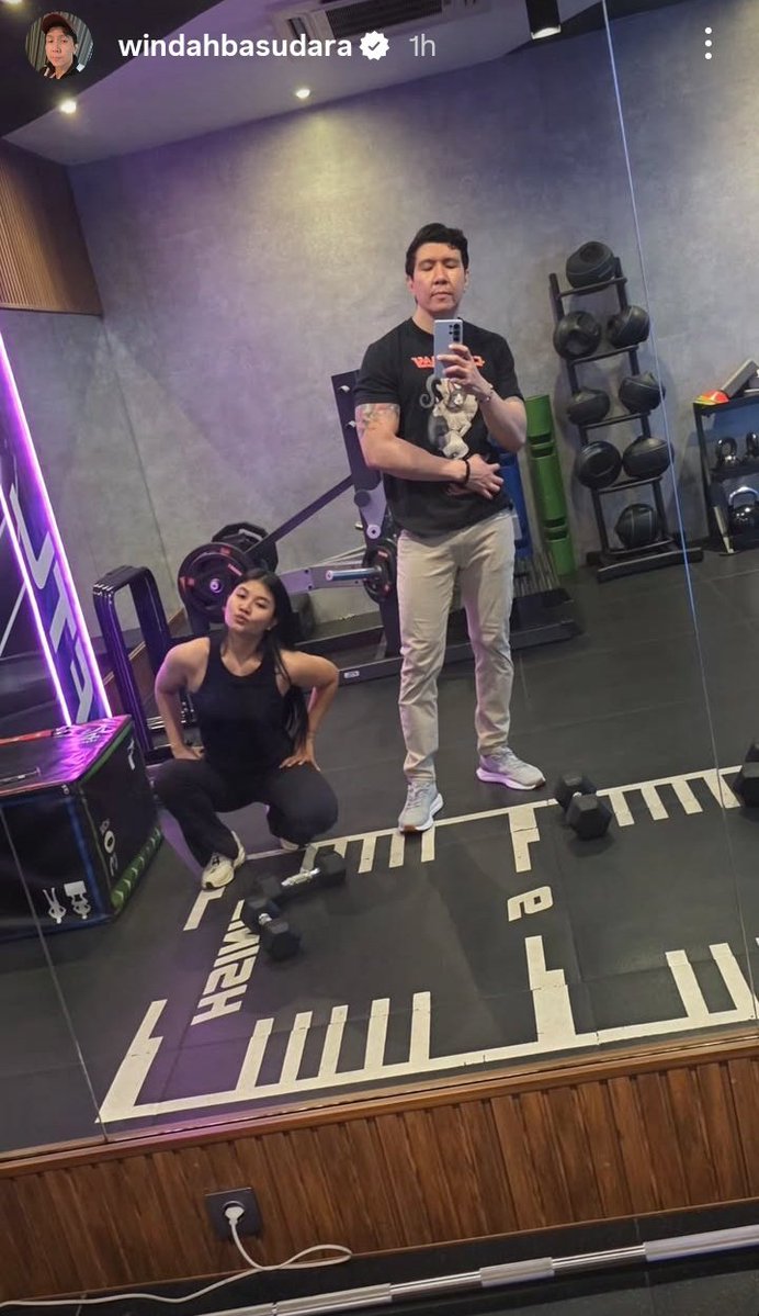 nocontextwindah's tweet image. 