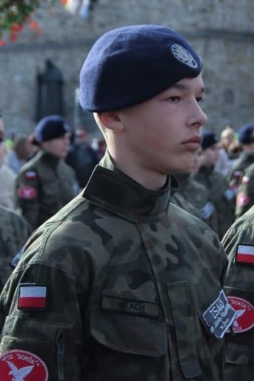 MarlenaMaja's tweet photo. Wierzę ze wśród moich obserwujących są ludzie którzy mogą wesprzeć walkę w leczeniu moich dzieci🙏sama piekłam ciasta,nosilam ulotki po sklepach,prosiłam o wsparcie wszedzie💔kiedy moje zdrowie zawiodło  proszę Was o silne #RT oraz drobne wplaty👇https://t.co/6y6SzSPyK3 ❤️ https://t.co/Y1gOIidJOy
