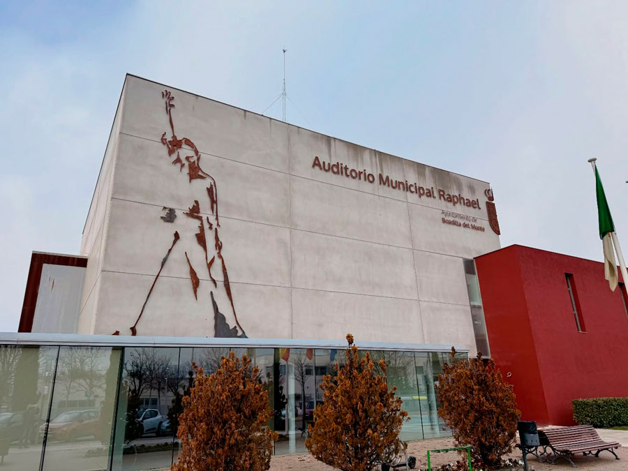 El cantante <a href="/RAPHAELartista/">𝗥𝗔𝗣𝗛𝗔𝗘𝗟</a>  acudirá el 13 de febrero a la inauguración del Auditorio Municipal de #BoadilladelMonte que lleva su nombre
soloboadilla.es/actualidad/not…