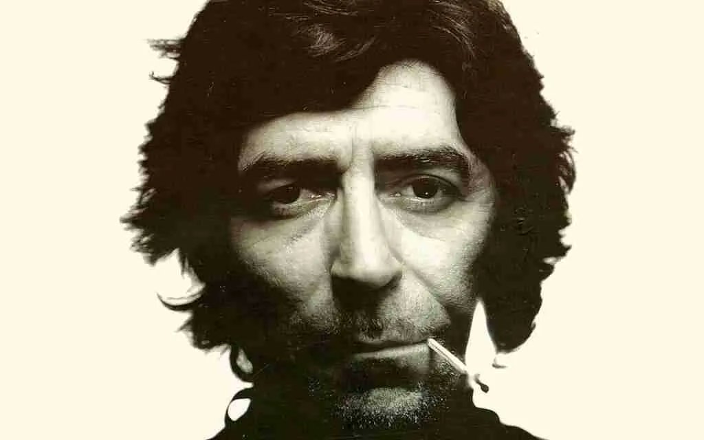 Dijo una vez Joaquín Sabina: "Al lugar donde has sido feliz no debieras tratar de volver. Porque el tiempo no perdona, y lo que fue ya no es, por más que lo busques. Volver a ese sitio con la esperanza de revivir lo que sentiste es como querer atrapar el humo con las manos: