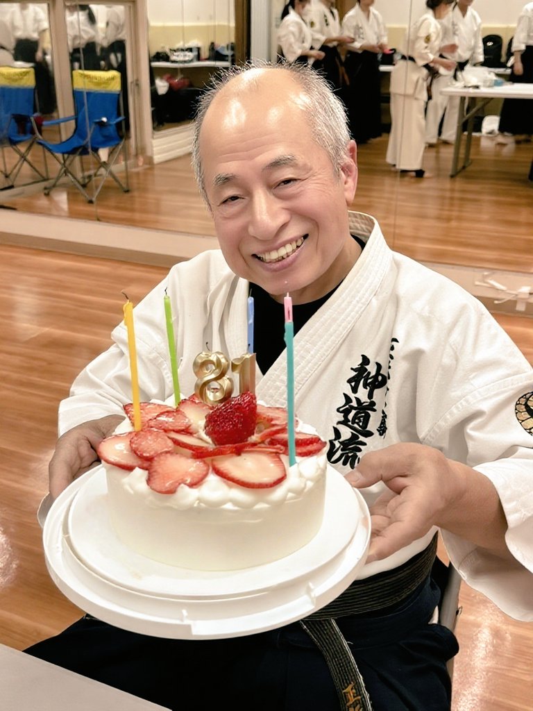 12ki_tateshi's tweet photo. ✨🎉生誕祭🎂✨
今年もたくさんの弟子に囲まれて
#高倉英二 https://t.co/CWpMRRegiu