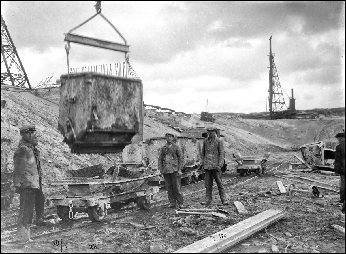 NHArchief tweet media