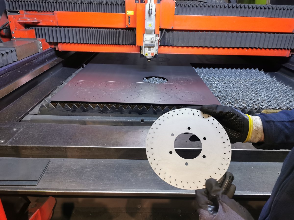 Midtherm Laser Ltd tweet media