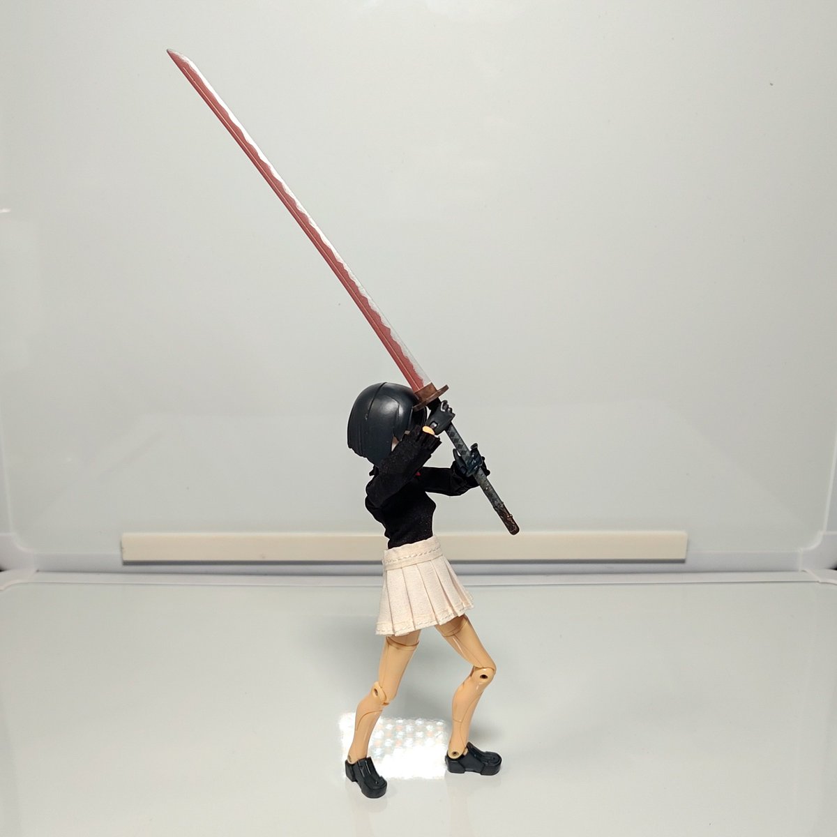 bamiria's tweet photo. ワンフェスの戦利品
西部方面兵器局さんの大刀
金属製の刀身の重量感
そして美プラでも持てるサイズが素晴らしい
夏の頃から欲しかったやつ
#WF2026W https://t.co/aqGOKe9zLU