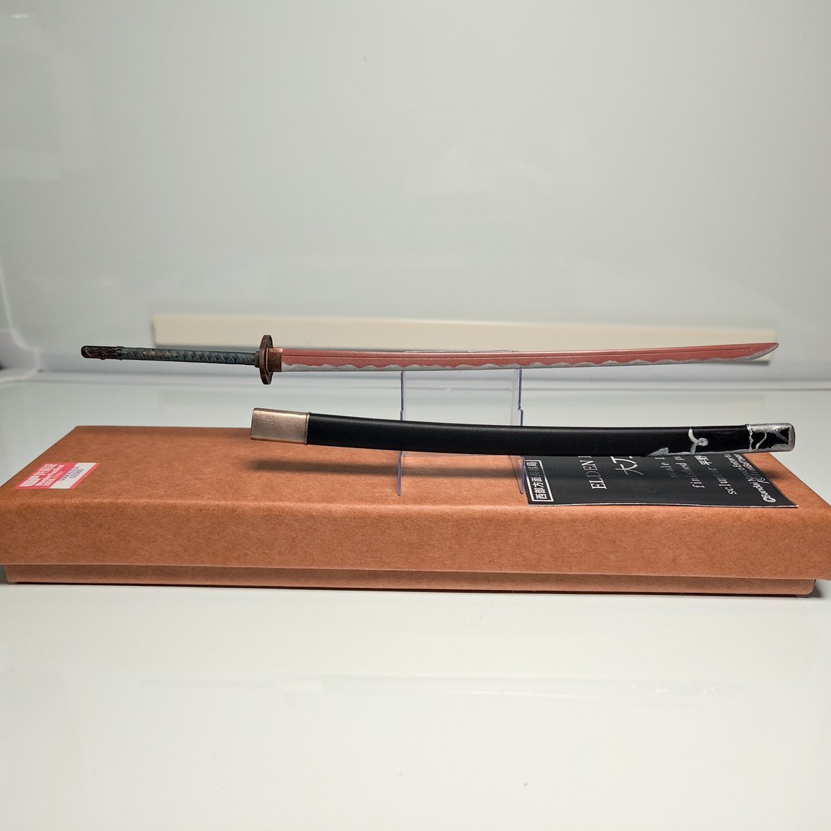 bamiria's tweet photo. ワンフェスの戦利品
西部方面兵器局さんの大刀
金属製の刀身の重量感
そして美プラでも持てるサイズが素晴らしい
夏の頃から欲しかったやつ
#WF2026W https://t.co/aqGOKe9zLU