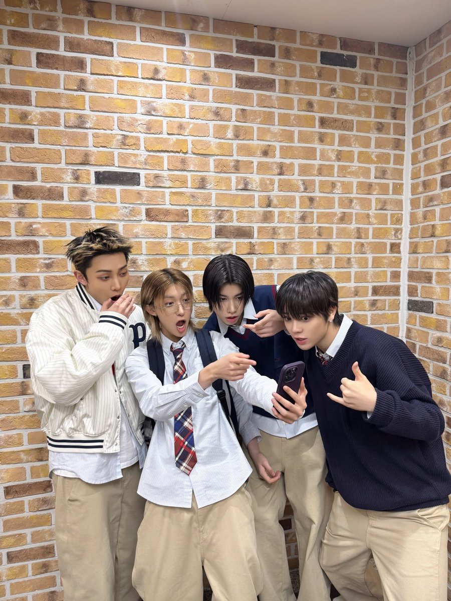 shaa .𖥔 ݁ ˖ tweet media