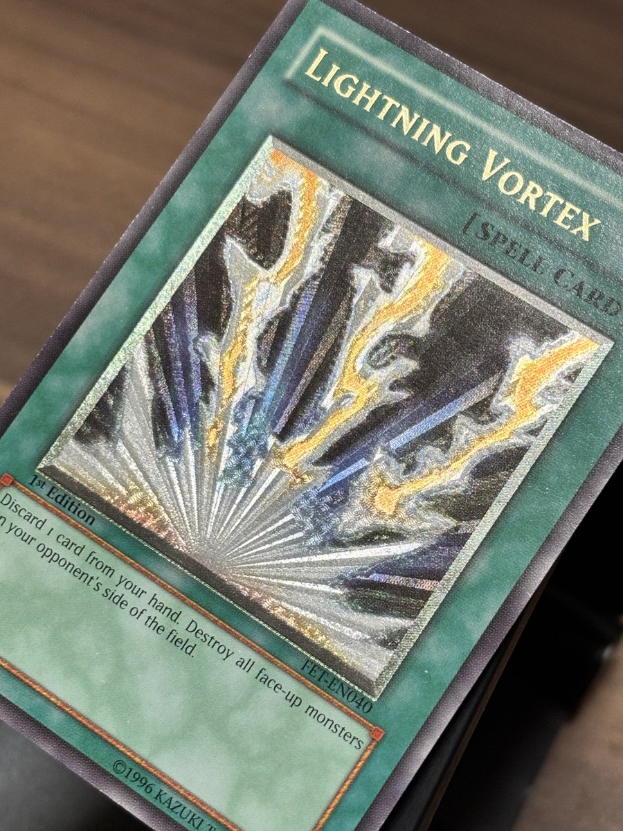 今週のレリ写。今回はライトニングボルテックスの英語版、日本語版の