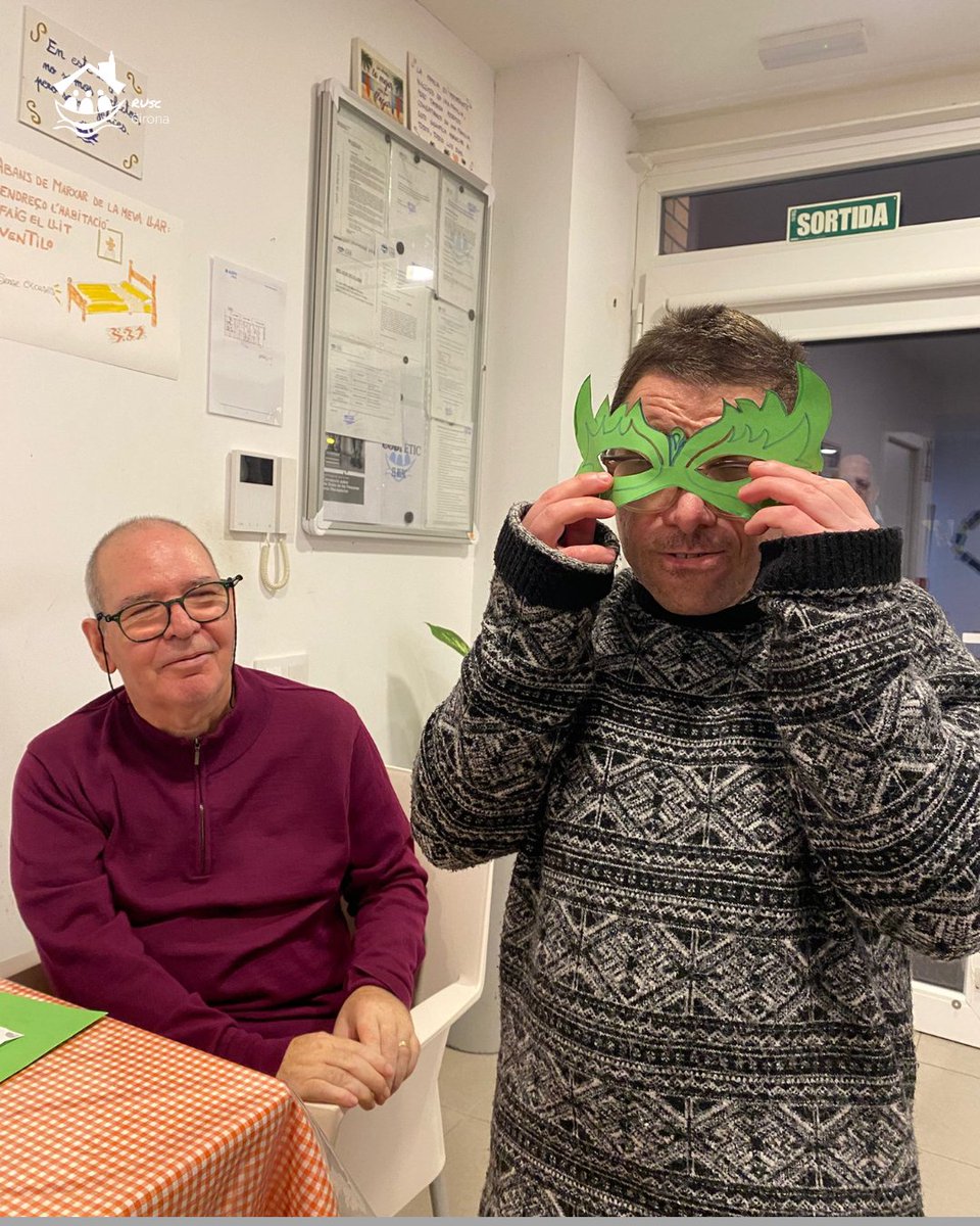 ruscgirona_llar's tweet image. 🎉🎭 Ja ens estem preparant pel cap de setmana de Carnestoltes! 
I ja podeu veure que en Josep i en Joan Albert en tenen moltes ganes! 🤩😄

#elrusc #llar #llarresidencia #vidacomunitaria #inserció #inclusió #ruscgirona