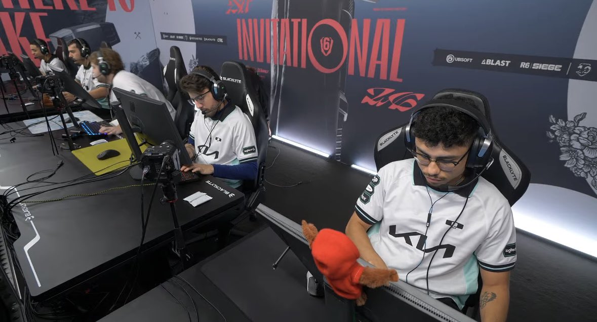 Dplus Kia_R6 tweet media