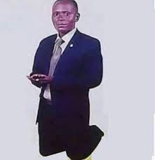 Ewewale's tweet photo. Dear @FlwSupport @theflutterwave Team,
Kindly see your DM. 
Edakun, Biko, Dan Allah 🙏🙏
cc @Oyaspell https://t.co/EOy2WoGnoQ